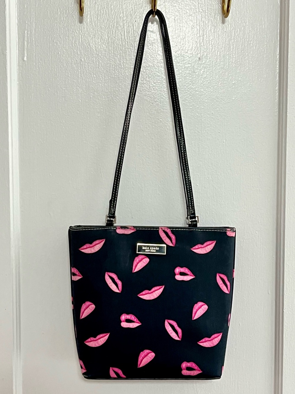 Kate Spade Y2K Rare Vintage Kiss Lips Print Shoulder Bag